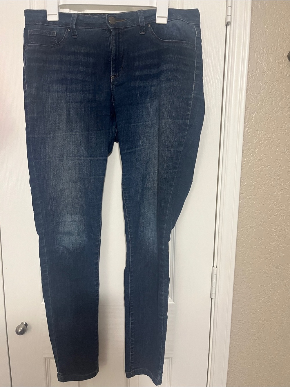 Jessica Simpson Kiss Me Super Skinny Dark Wash Women's Jeans